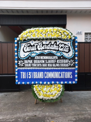 Papan Bunga Duka di Gedong Meneng